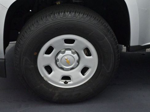Used 2019 Chevrolet Colorado W/T RWD image 29