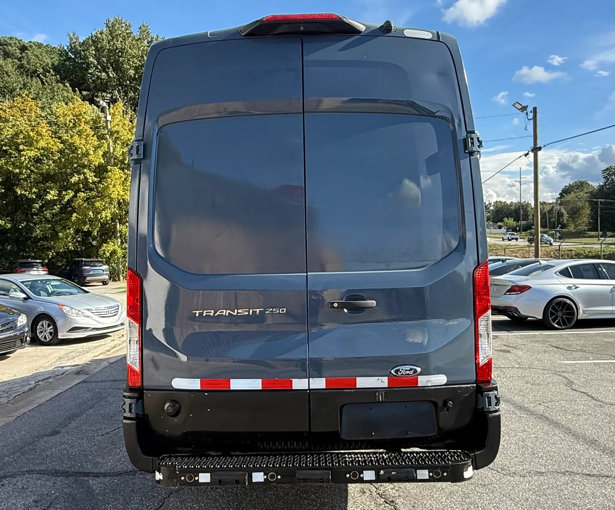Used 2020 Ford Transit 250 148 High Roof Extended RWD image 5