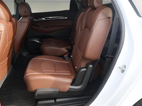 Used 2018 Buick Enclave Avenir w/ Avenir Technology Package image 14