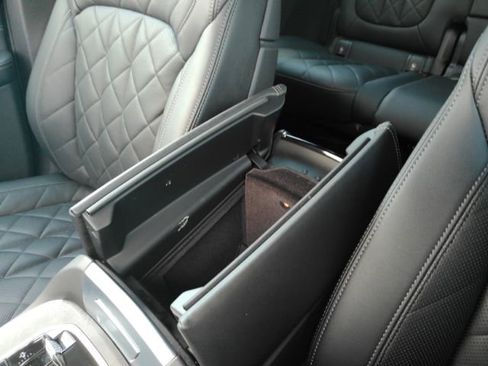 Used 2023 BMW X7 xDrive40i w/ M Sport Package AWD/4WD image 68