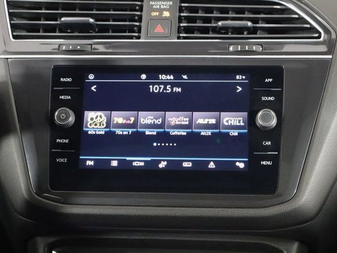 Used 2024 Volkswagen Tiguan SE R-Line FWD image 29