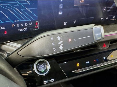 Certified 2025 Buick Envision Preferred image 15