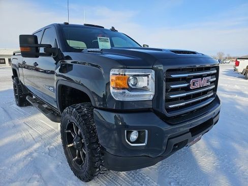 Used 2018 GMC Sierra 2500 SLT w/ Duramax Plus Package image 7