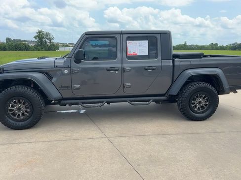 Used 2020 Jeep Gladiator Sport w/ Quick Order Package 24S AWD/4WD image 6