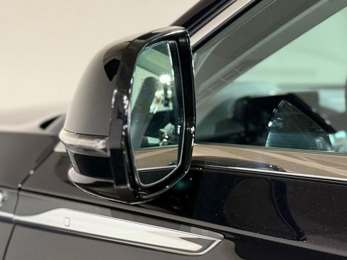 New 2026 Lincoln Aviator AWD image 18