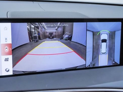 Certified 2026 Genesis GV70 3.5T Sport Prestige image 21