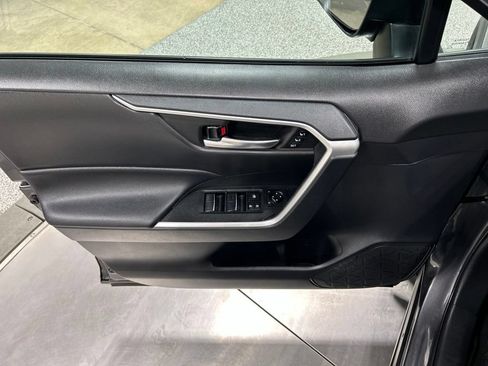 Used 2021 Toyota RAV4 XLE Premium AWD/4WD image 15