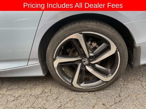 Used 2022 Honda Accord Sport image 3