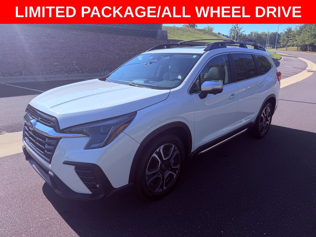 Used 2023 Subaru Ascent Limited w/ Technology Package AWD/4WD image 3