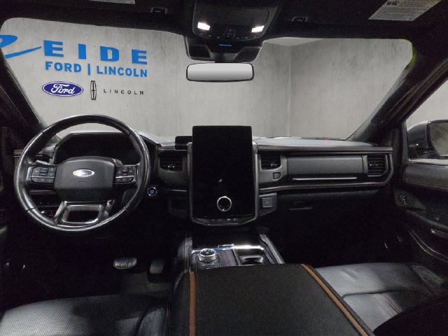 Certified 2022 Ford Expedition Max Platinum AWD/4WD image 2