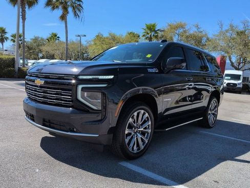 Used 2025 Chevrolet Tahoe High Country image 8