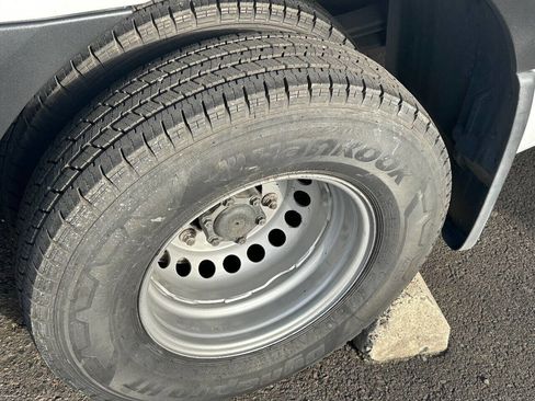 Used 2019 Freightliner Sprinter 3500 image 31