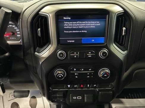 Used 2021 Chevrolet Silverado 3500 LT AWD/4WD image 18