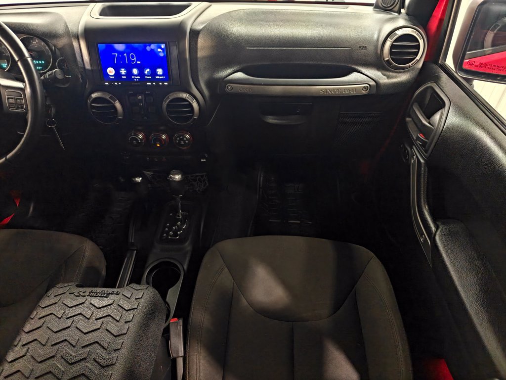 Used 2014 Jeep Wrangler Unlimited Sport w/ Quick Order Package 24S AWD/4WD image 19