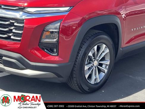 Certified 2025 Chevrolet Equinox LT w/ Convenience Package II AWD/4WD image 10