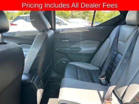 Used 2022 Nissan Kicks SR w/ Premium Package FWD image 5