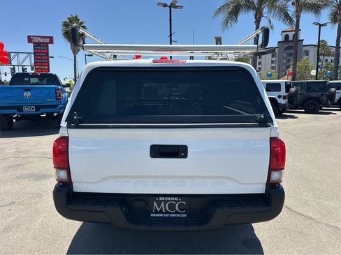 Used 2023 Toyota Tacoma SR RWD image 12