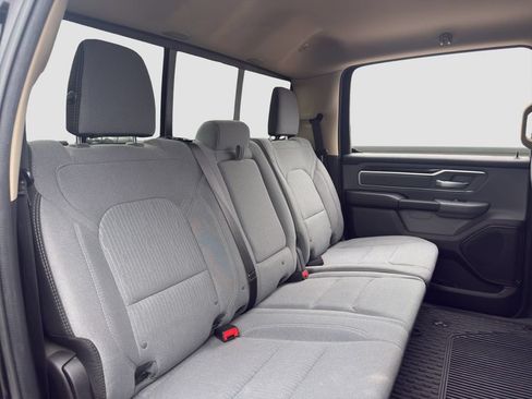 Used 2019 RAM 1500 Big Horn AWD/4WD image 16