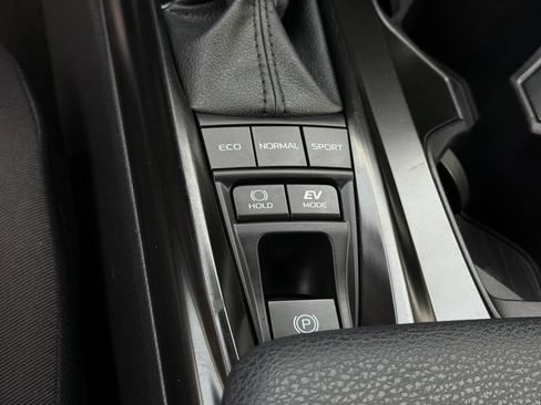 Used 2026 Toyota Camry LE FWD image 27