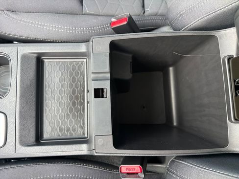 Certified 2025 Nissan Frontier SV w/ SV Convenience Package image 37