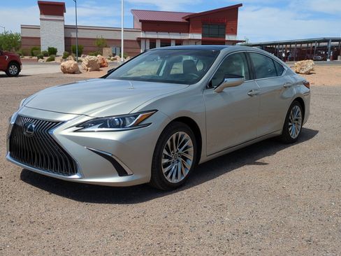 Used 2019 Lexus ES 350 w/ Accessory Package 2 FWD image 7