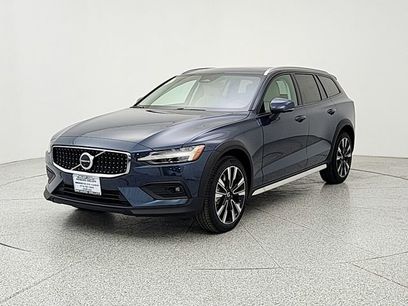 New 2026 Volvo V60 B5 Cross Country Ultra w/ Climate Package