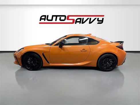 Used 2023 Toyota GR86 10th Anniversary SE image 4