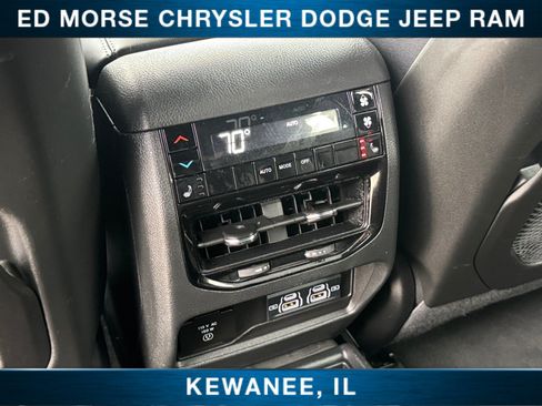 Used 2024 Jeep Grand Cherokee L Limited w/ Luxury Tech Group II AWD/4WD image 36