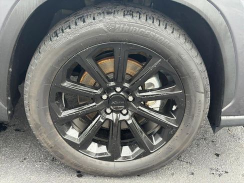 Used 2023 Toyota Highlander XLE FWD image 32