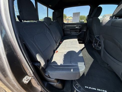 Used 2021 RAM 1500 Big Horn image 12