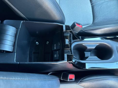 Used 2020 Toyota Corolla XSE image 16