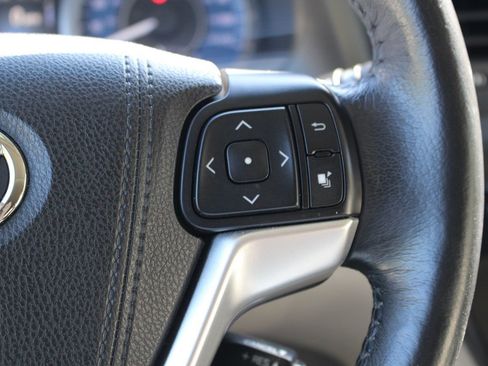 Used 2017 Toyota Sienna XLE Premium image 21