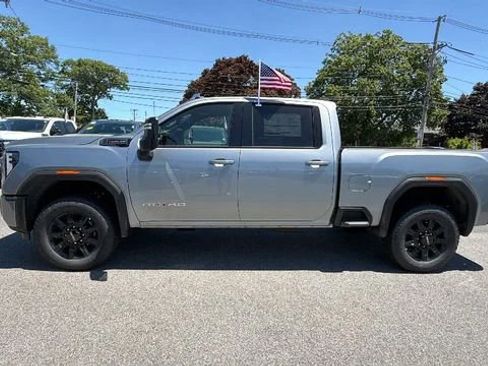 New 2026 GMC Sierra 2500 AT4 AWD/4WD image 4
