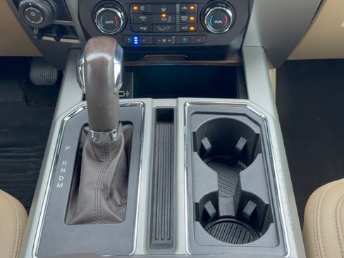 Used 2019 Ford F150 Lariat RWD image 21