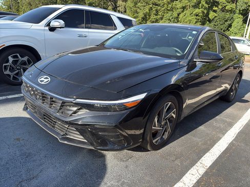Used 2024 Hyundai Elantra SEL w/ Convenience Package FWD image 1