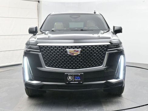 Used 2023 Cadillac Escalade ESV Premium Luxury image 8