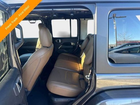 Used 2022 Jeep Wrangler Unlimited Sahara w/ Cold Weather Group image 20