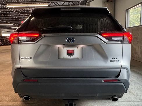 Used 2021 Toyota RAV4 XLE w/ Convenience Package AWD/4WD image 7