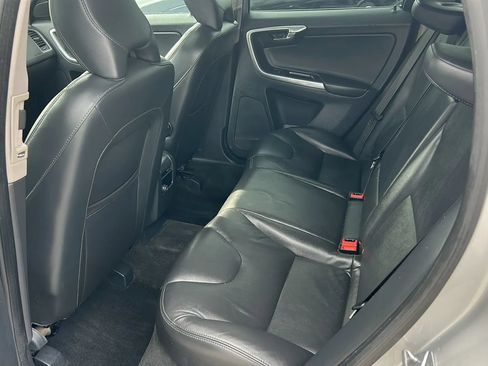 Used 2015 Volvo XC60 T6 Premier Plus AWD/4WD image 12