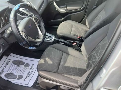 Used 2011 Ford Fiesta SE w/ 203A Rapid Spec Order Code FWD image 18