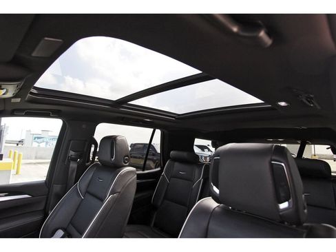 Used 2025 Cadillac Escalade Sport w/ LPO, Floor Liner Package RWD image 29