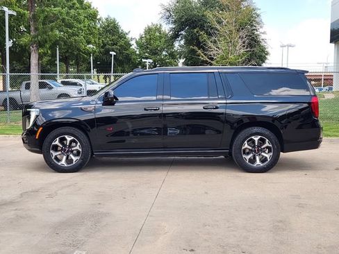 Used 2026 GMC Yukon XL AT4 Ultimate AWD/4WD image 4