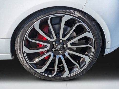 Used 2018 Land Rover Range Rover Supercharged image 9