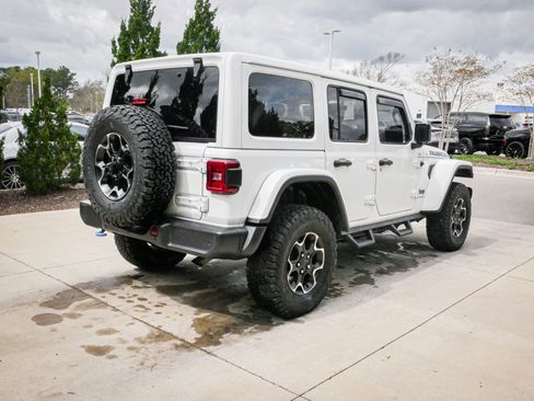 Used 2022 Jeep Wrangler Unlimited Rubicon 4xe w/ Cold Weather Group image 11