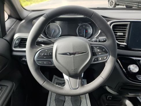 New 2026 Chrysler Voyager LX image 18