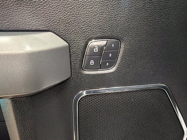 Used 2017 Ford F450 Platinum w/ Platinum Ultimate Package AWD/4WD image 15