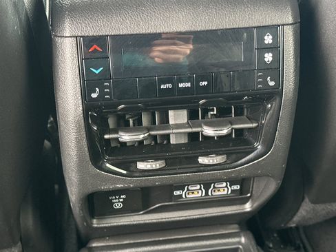 Used 2023 Jeep Grand Cherokee L Limited w/ Trailer Tow Group (B) image 43