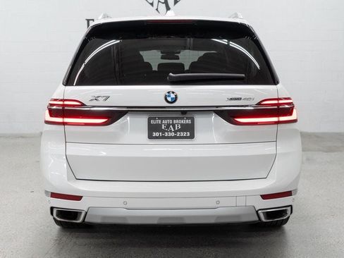 Used 2025 BMW X7 xDrive40i w/ Premium Package AWD/4WD image 4