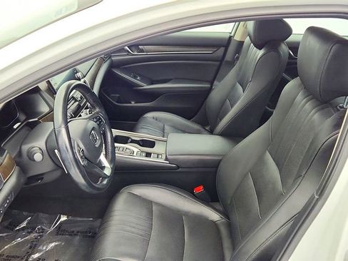 Used 2019 Honda Accord Touring image 19