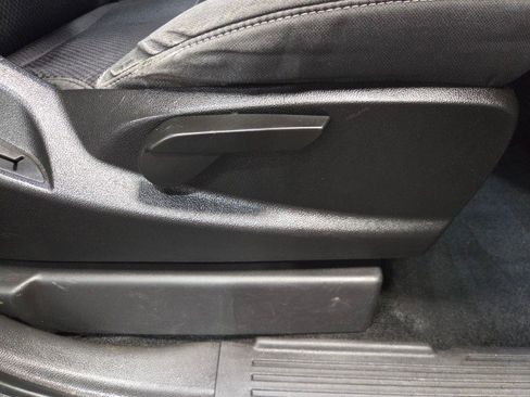 Used 2018 Chevrolet Silverado 1500 LT w/ LT Eassist Package image 67